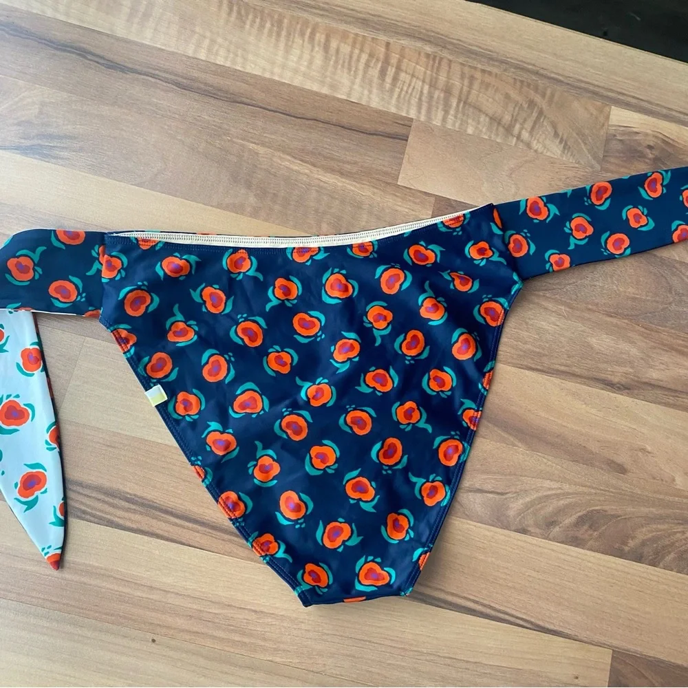 Summerslat The Tie Belt High Leg Mid Rise Bottom ‎ Poppies in Deep Sea